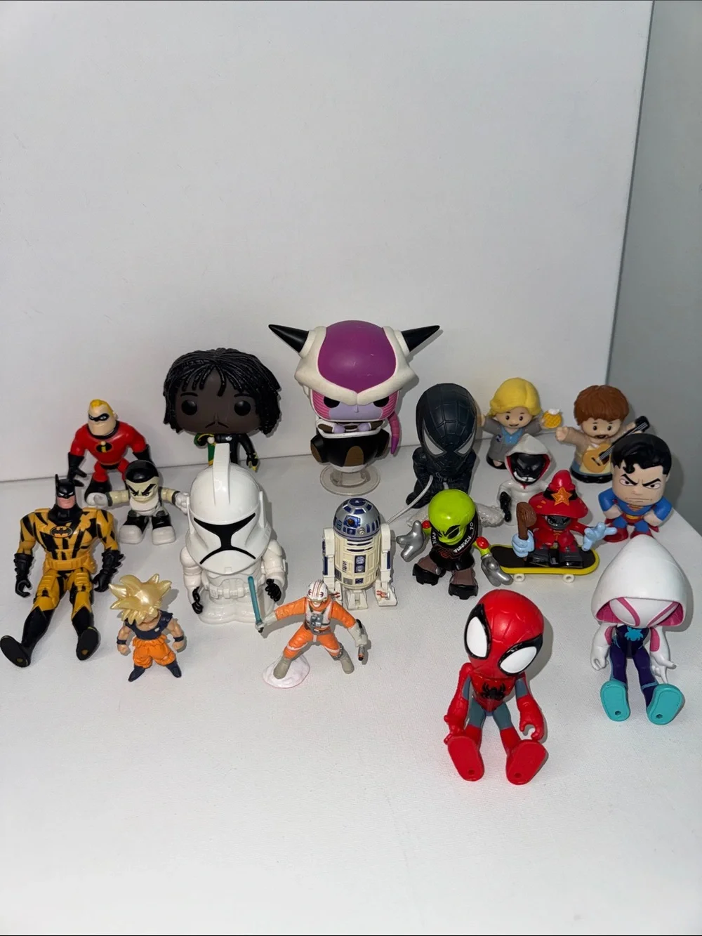 Mixed Character Toy & Action Figure Lot - Marvel, Star Wars, DC, Funko Pop, More